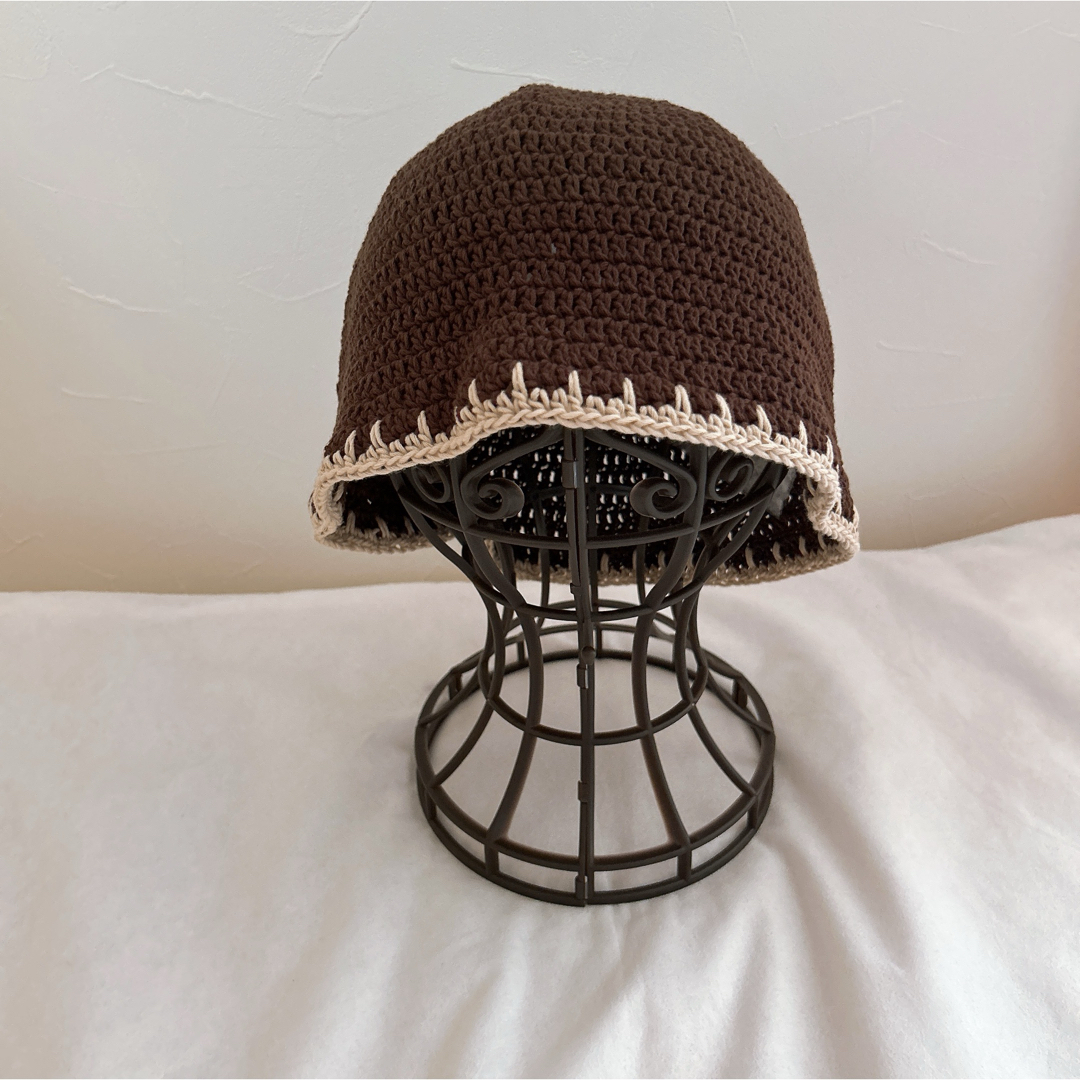 S21【ハンドメイド・完成品】クロシェハット　クラッシャーハット　ブラウン ハンドメイドのファッション小物(帽子)の商品写真