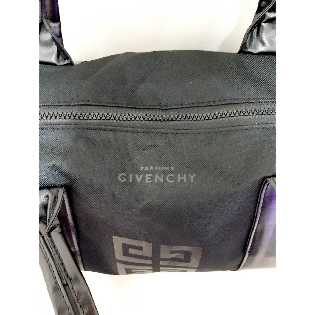 値下中　ボストンバッグ　大容量　GIVENCHY　ノベルティ　バッグ　旅行カバン