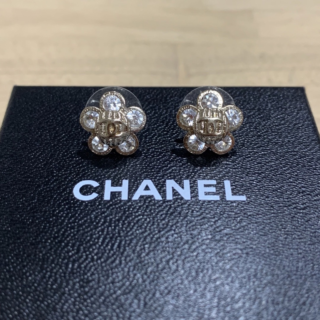 CHANEL シャネル フラワー ビジュー ピアス - ピアス