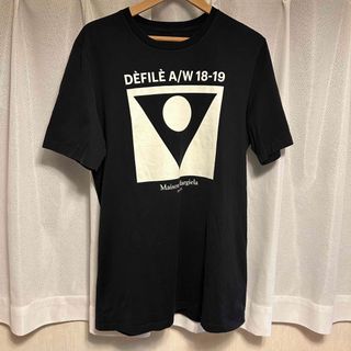 マルタンマルジェラ(Maison Martin Margiela)のメゾンマルジェラ　DÈFILÈコラボ　Tシャツ　サイズ48(Tシャツ/カットソー(半袖/袖なし))