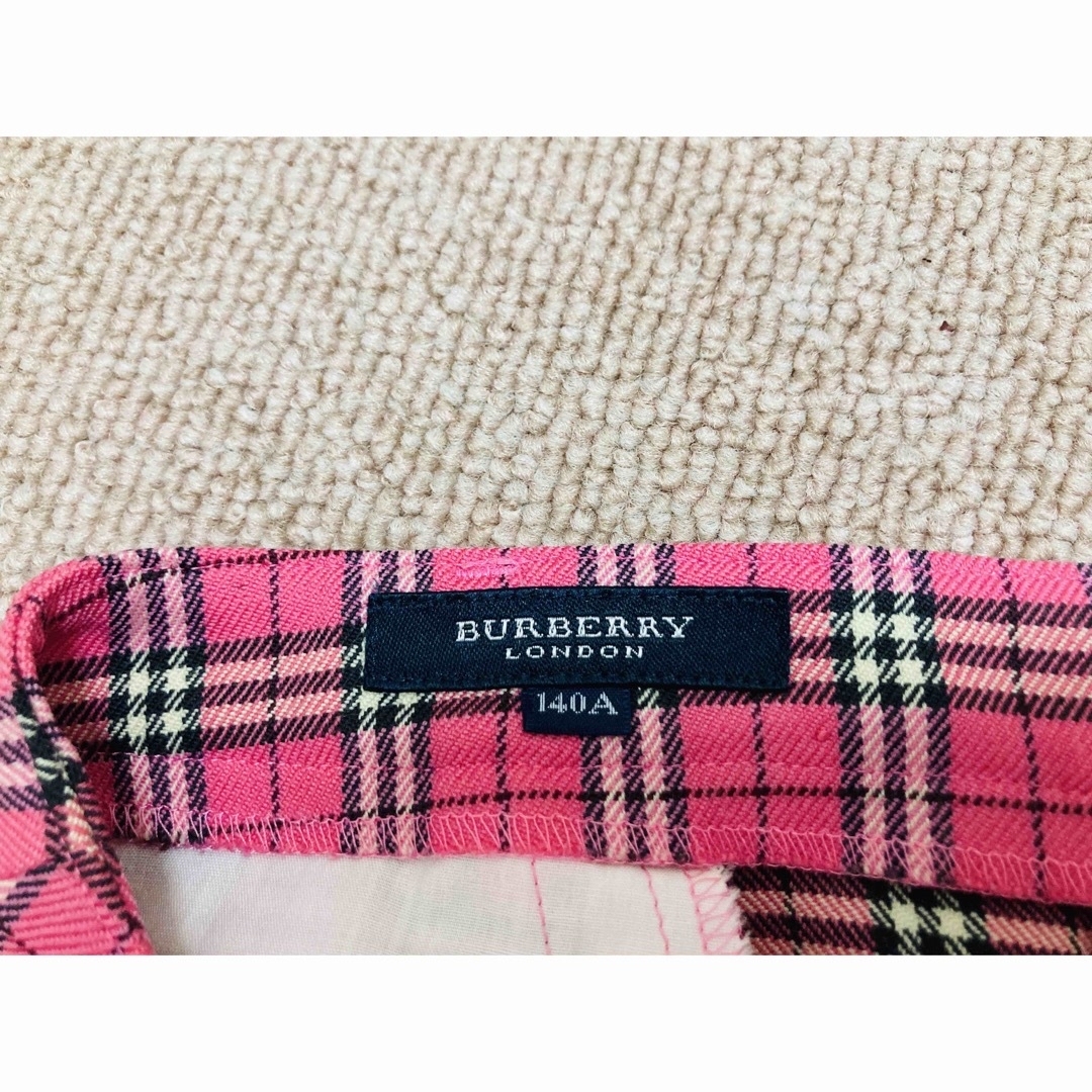 BURBERRY(バーバリー)の☆Burberry☆ ピンク　ノバチェック　キッズパンツ　140cm キッズ/ベビー/マタニティのキッズ服女の子用(90cm~)(パンツ/スパッツ)の商品写真