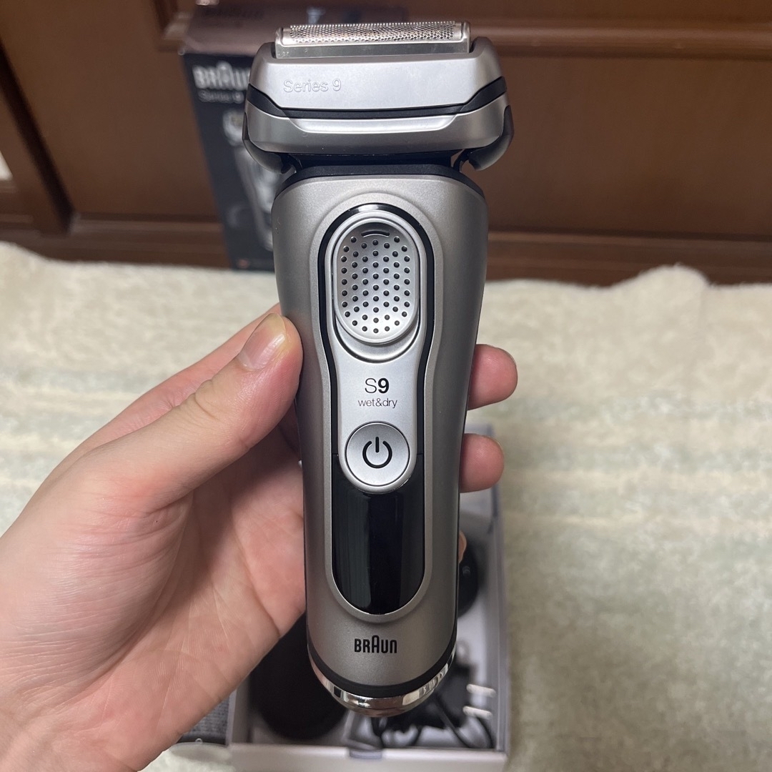 値下げ！　BRAUN ブラウン メンズシェーバー　シリーズ 9415s-V