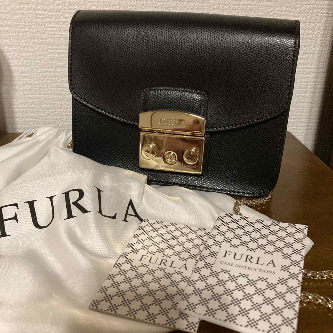 フルラ　furla メトロポリスCHANEL