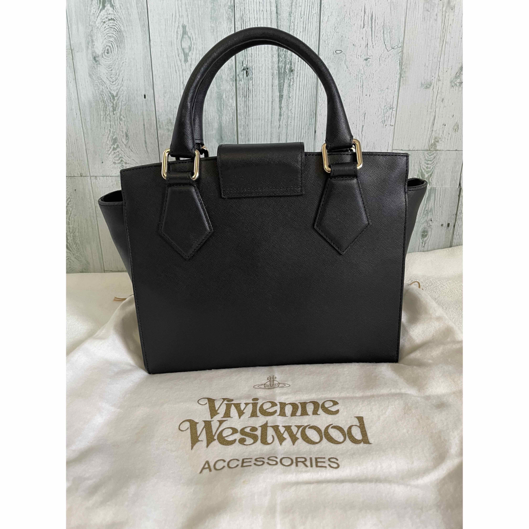 Vivienne Westwood(ヴィヴィアンウエストウッド)のVIVIENNE WESTWOOD ヴィヴィアンウエストウッド バッグ ブラック レディースのバッグ(ショルダーバッグ)の商品写真