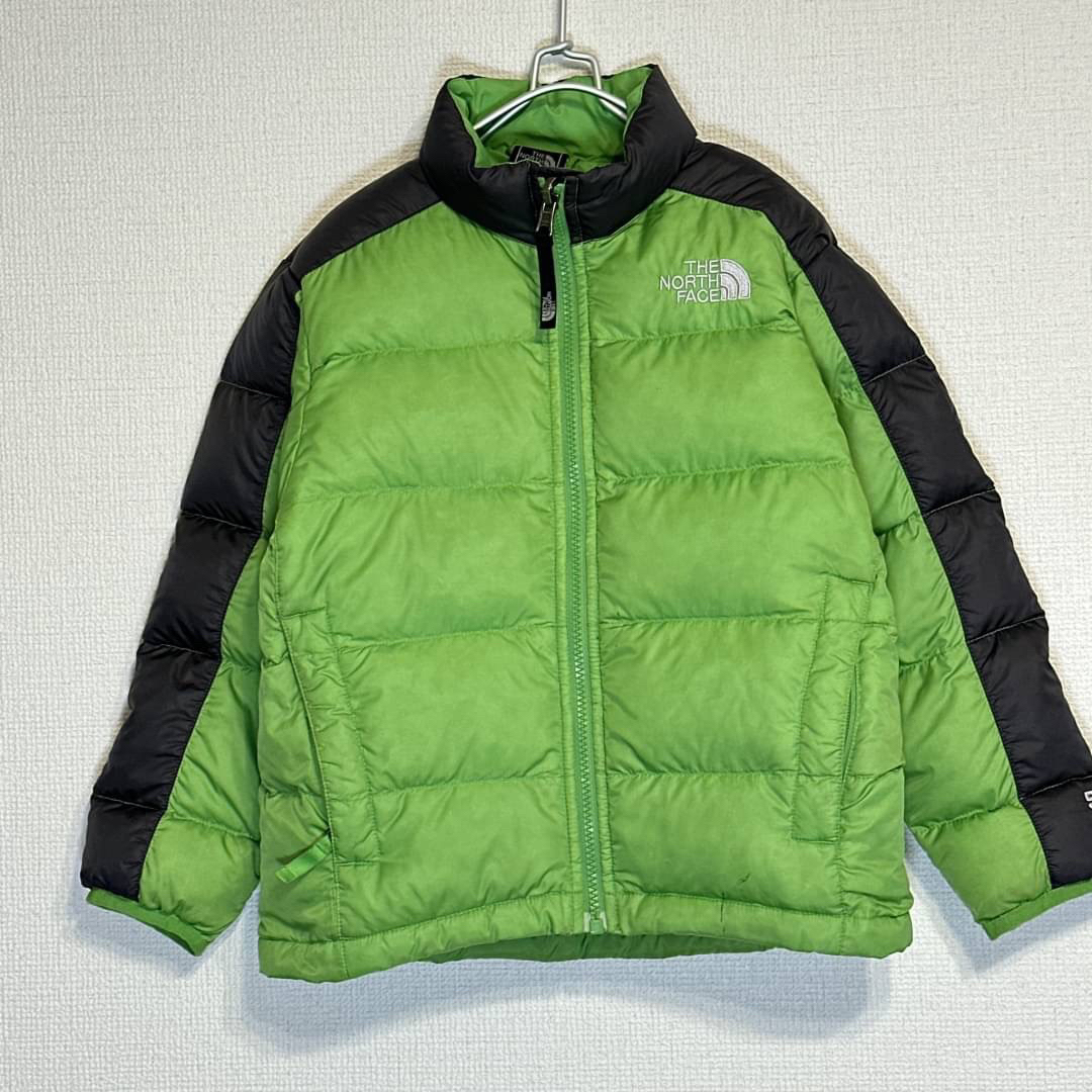 THE NORTH FACE(ザノースフェイス)のノースフェイス　ダウンジャケット　グリーン 130  キッズ　550フィル キッズ/ベビー/マタニティのキッズ服男の子用(90cm~)(ジャケット/上着)の商品写真