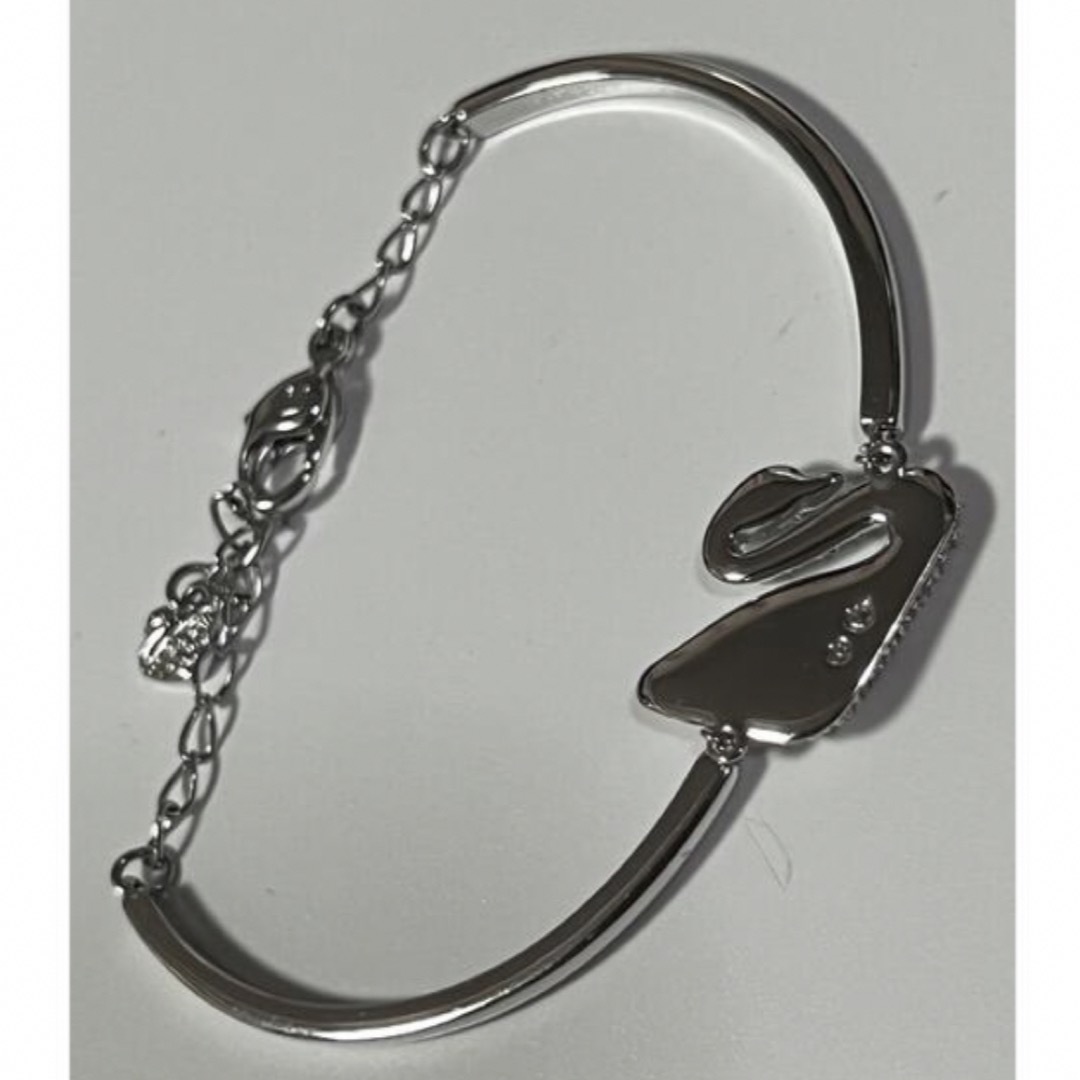 SWAROVSKI - 未使用保管品 スワロフスキー スワン ブレスレット シルバー色 の通販 by Momo's shop⚠️プロフ|スワロフスキー ならラクマ SWAROVSKI - 未使用保管品 スワロフスキー スワン ブレスレット シルバー色 の通販 by Momo's shop⚠️プロフ|スワロフスキー ならラクマ