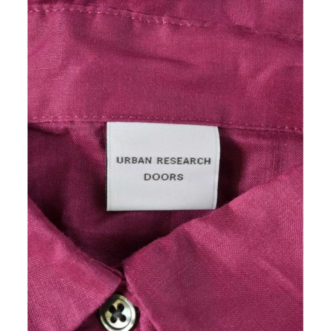 URBAN RESEARCH DOORS(アーバンリサーチドアーズ)のURBAN RESEARCH DOORS カジュアルシャツ ONE ピンク系 【古着】【中古】 レディースのトップス(シャツ/ブラウス(長袖/七分))の商品写真