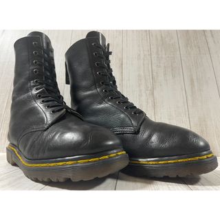 ドクターマーチン(Dr.Martens)の激レアモデル　ホワイト社製☆☆イングランド☆☆ドクターマーチン１０ホール(ブーツ)