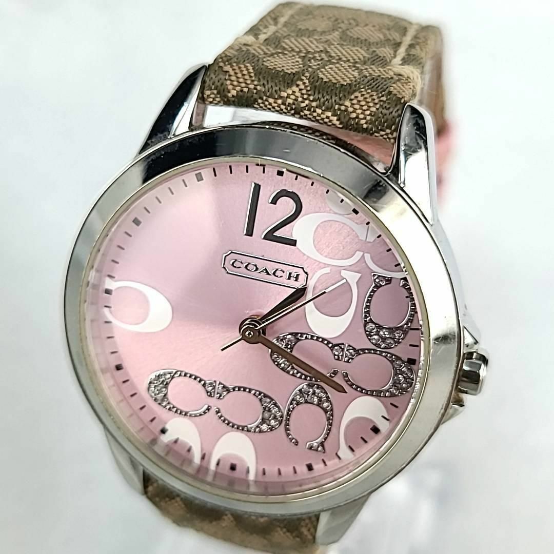 ●【美品稼働品】COACH ピンク文字盤 シグネチャー柄 ラウンド コーチロゴ