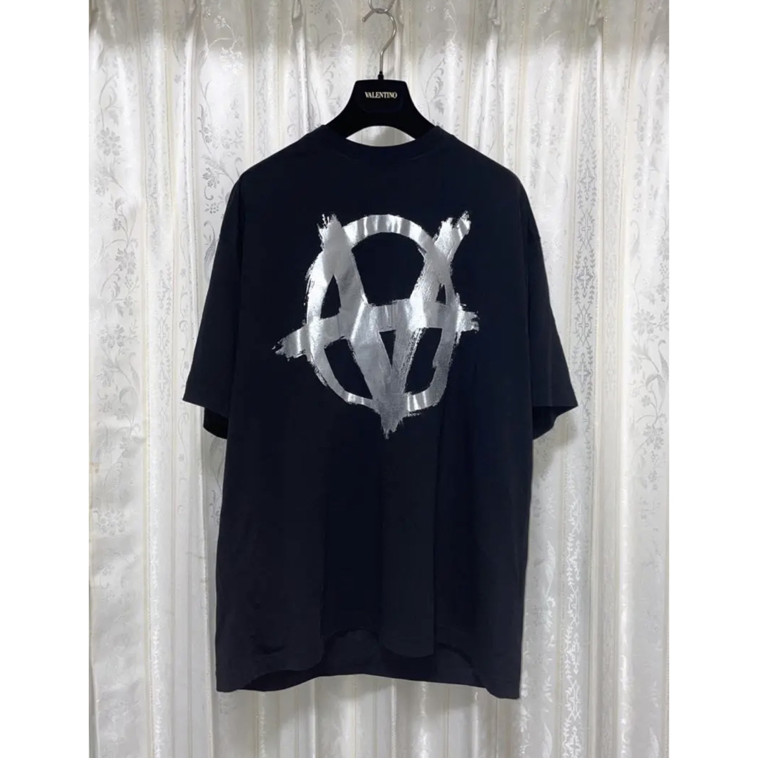 VETEMENTS - 【希少】VETEMENTS Double Anarchy Logo Tシャツの通販 by ...