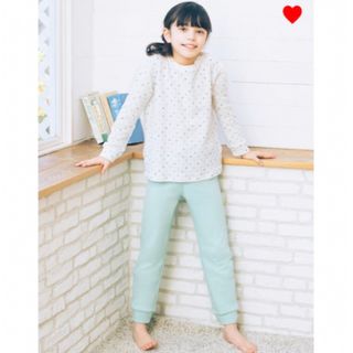 ユニクロ(UNIQLO)の美品 ユニクロ 女の子 パジャマ 140 部屋着(パジャマ)