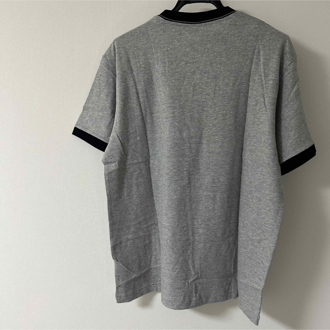 adidas(アディダス)の新品　トレンド品　adidas Y2KリンガーTシャツ　グレー×ブラック　XL メンズのトップス(Tシャツ/カットソー(半袖/袖なし))の商品写真