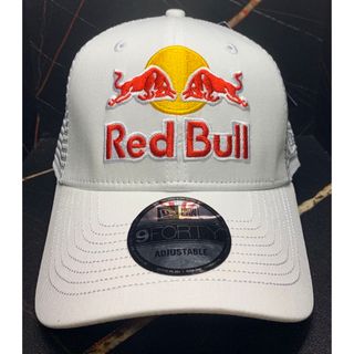 ニューエラー(NEW ERA)の刺繍多数RedBull レッドブル ニューエラメッシュキャップ　ホワイト(キャップ)