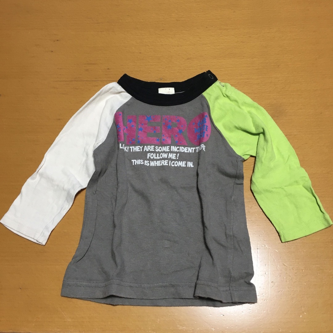 e.a.B(エーアーベー)の【値下げ】eaB ☆ ベビー　長袖　Tシャツ　80㎝ キッズ/ベビー/マタニティのベビー服(~85cm)(Ｔシャツ)の商品写真