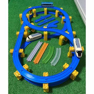 プラレール　２段　立体　まとめ売り　大量　タワー　レイアウト　ロマンスカーMSE(鉄道模型)