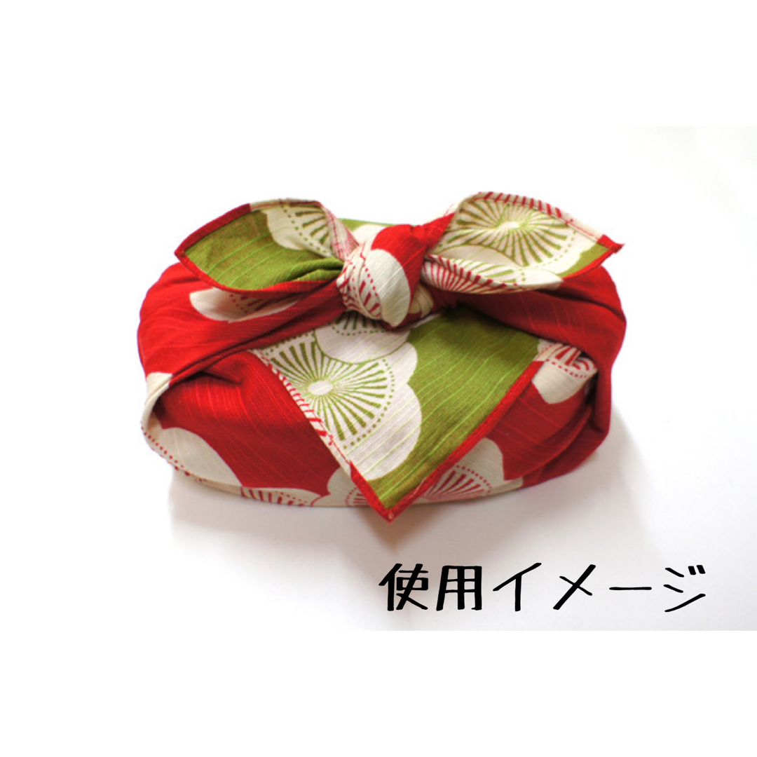 【伊砂文様】梅 アカ／グリーン　両面風呂敷チーフ レディースのファッション小物(ハンカチ)の商品写真
