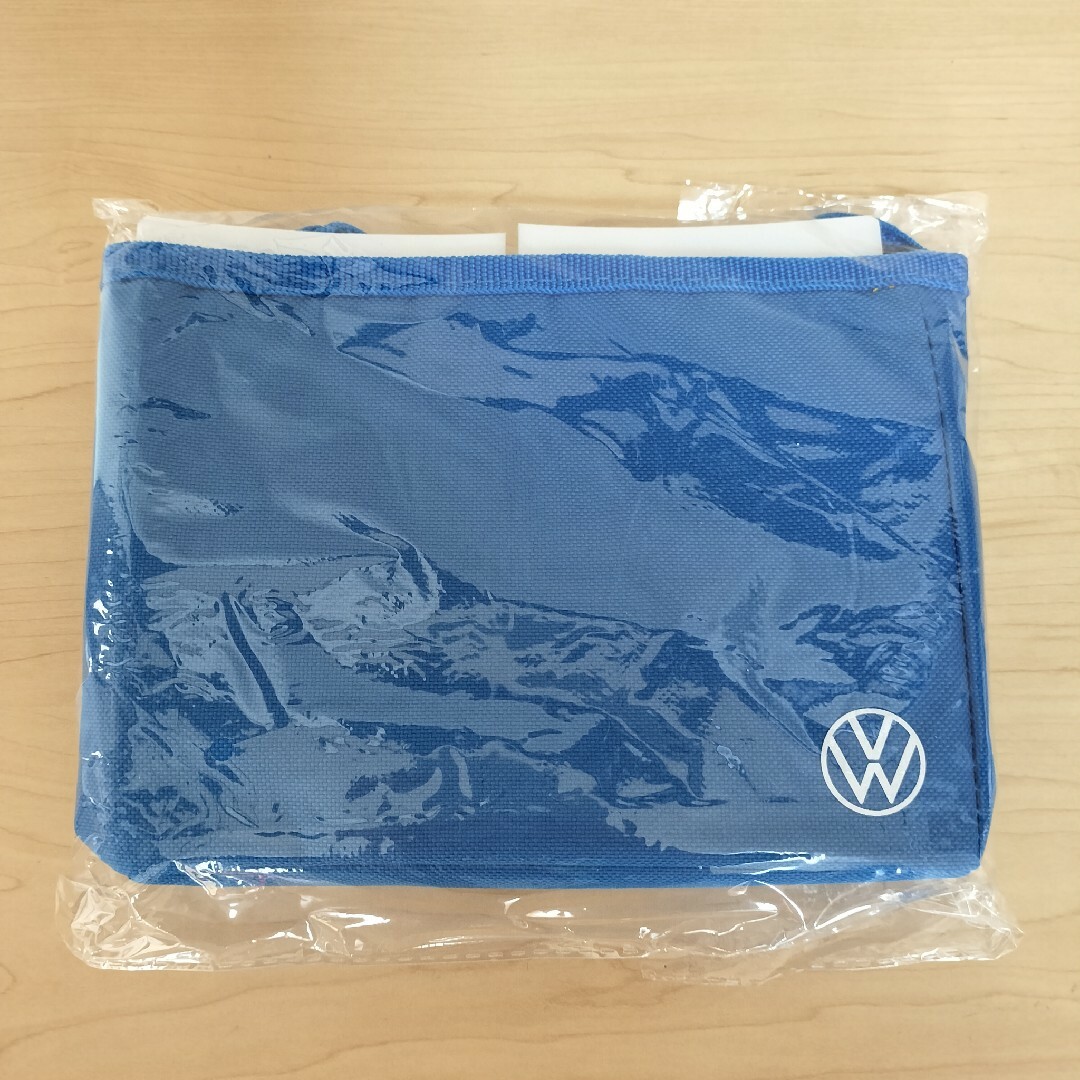 Volkswagen(フォルクスワーゲン)の【非売品】フォルクスワーゲンオリジナル　テイクアウトドリンク用バッグ【未使用】 レディースのバッグ(エコバッグ)の商品写真