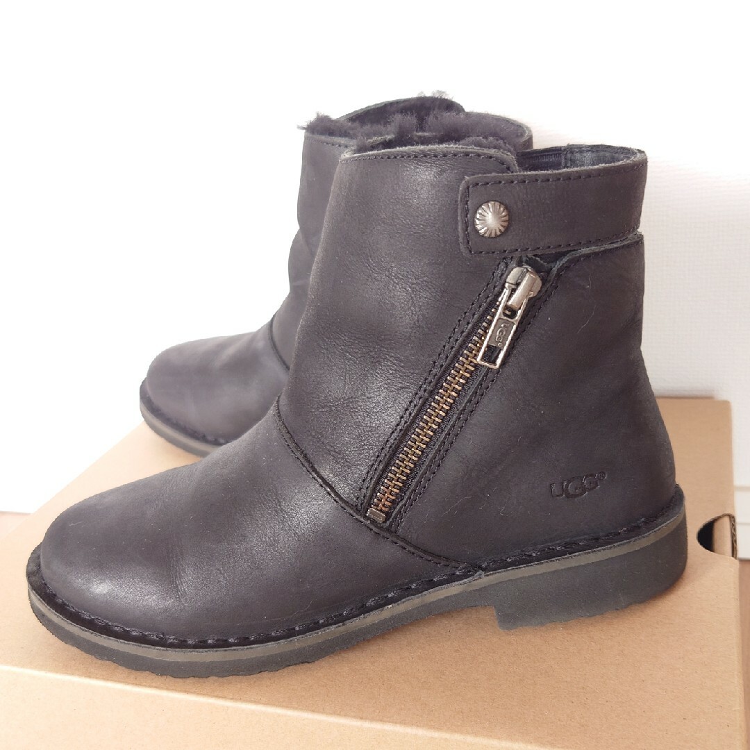 【美品】UGG　ショートブーツ(23cm)