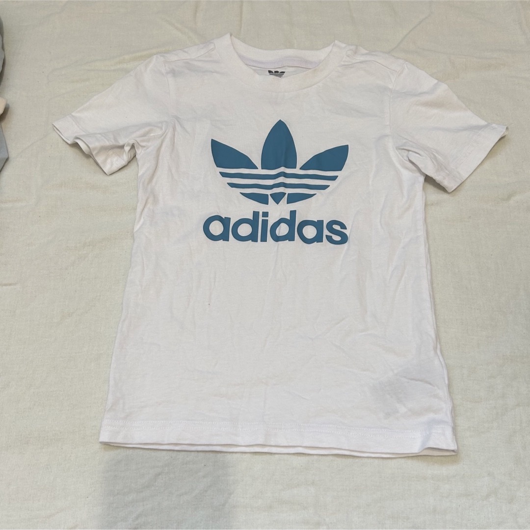 adidas(アディダス)のadidas アディダス　キッズ　セットアップ キッズ/ベビー/マタニティのキッズ服男の子用(90cm~)(Tシャツ/カットソー)の商品写真