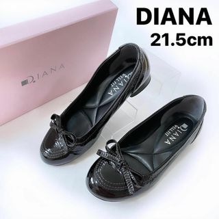 ダイアナ(DIANA)の【美品❤️】ダイアナ パンプス  21.5cm ブラック エナメル(ハイヒール/パンプス)