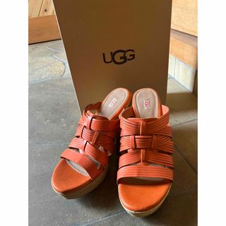 アグ(UGG)の【新品未使用】国内正規品 UGG アグ レディースサンダル メリンダ オレンジ(サンダル)