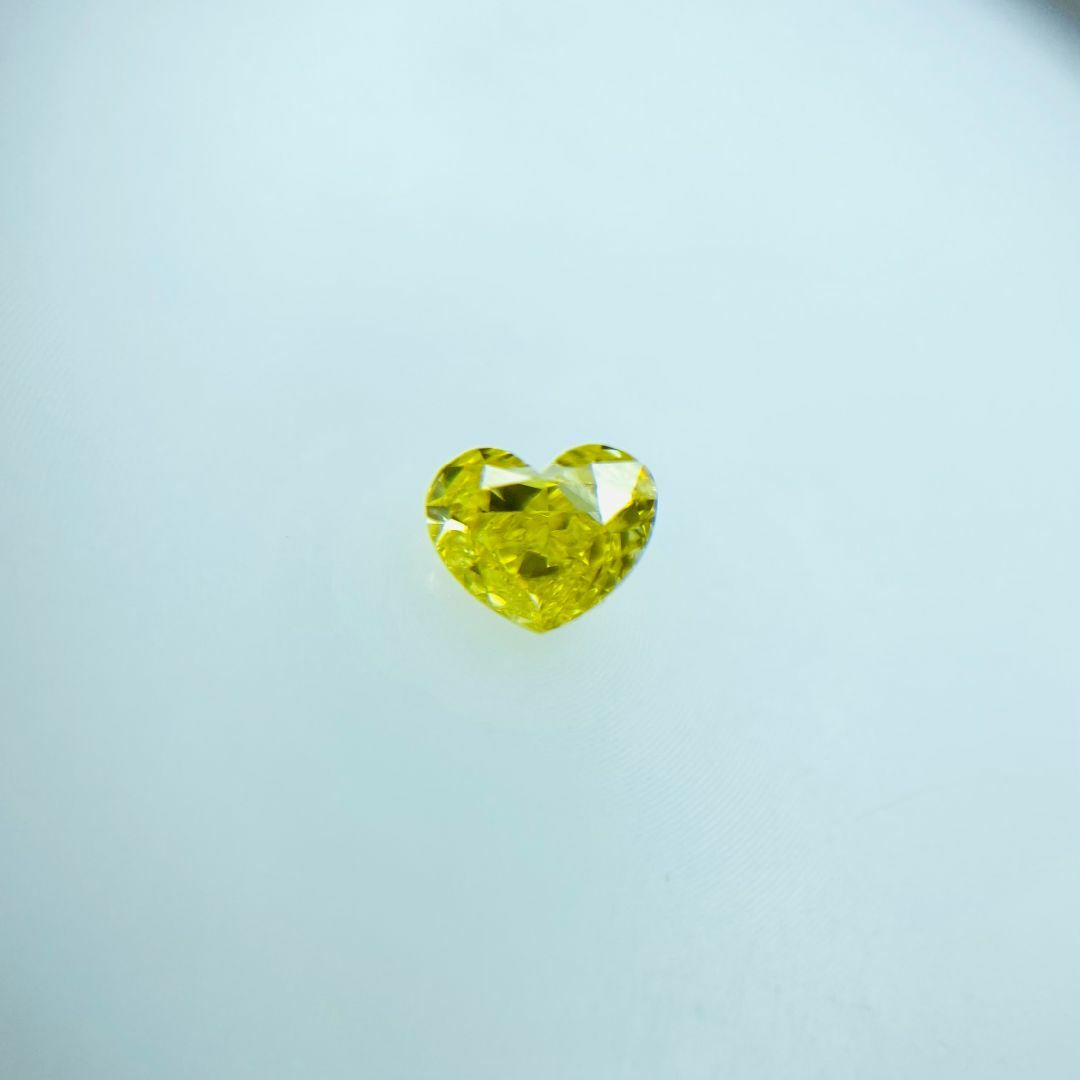 FANCY VIVID YELLOW 0.182ct HS/RT2238/CGL レディースのアクセサリー(その他)の商品写真