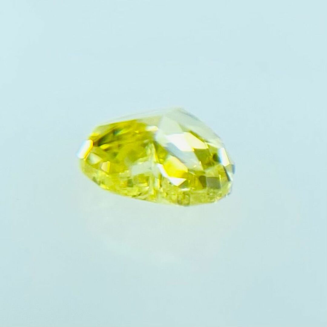 FANCY VIVID YELLOW 0.182ct HS/RT2238/CGL レディースのアクセサリー(その他)の商品写真