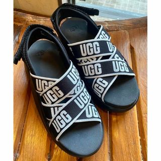 入荷困難✨激レア✨①超超美品✨26✨UGG✨LA CLOUD SANDAL✨厚底