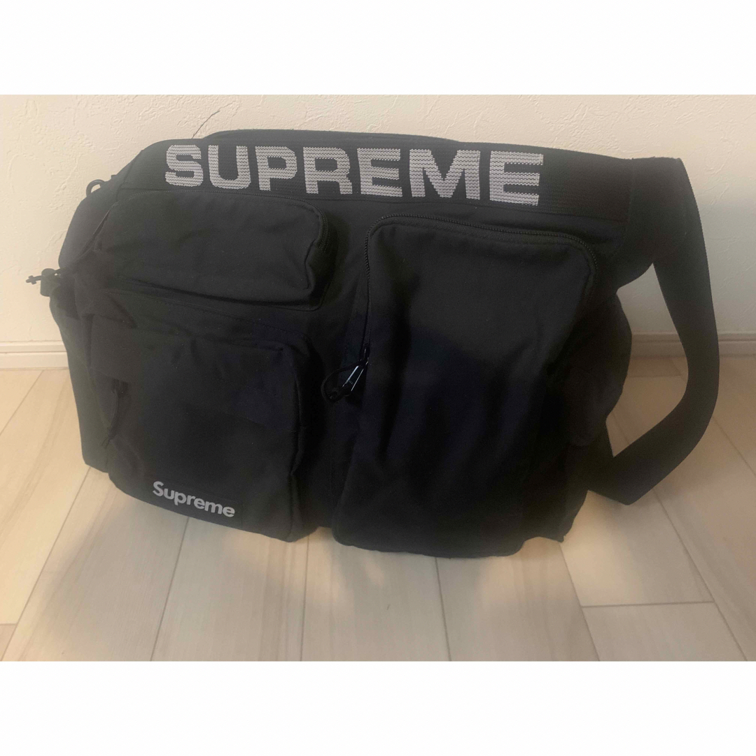 Supreme(シュプリーム)のsupreme Field Messenger Bag メンズのバッグ(メッセンジャーバッグ)の商品写真