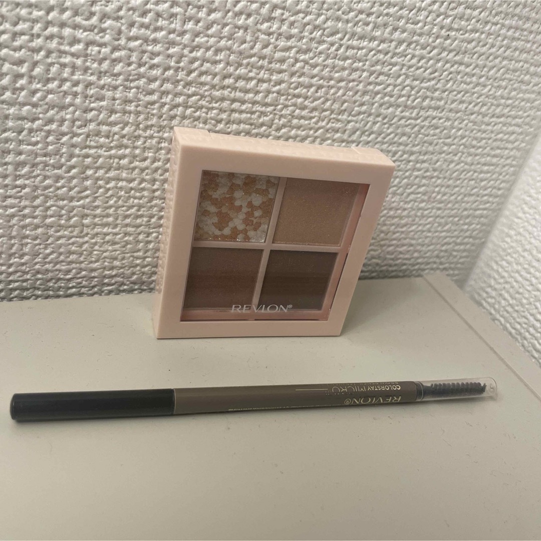 REVLON(レブロン)のレブロン　アイシャドウ・アイブロウ コスメ/美容のベースメイク/化粧品(アイシャドウ)の商品写真