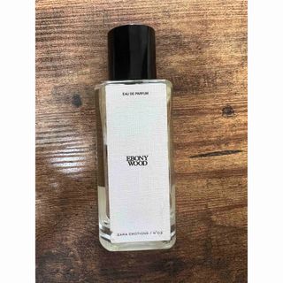 ザラ(ZARA)のZARA エボニーウッド　オードパルファム　40ml(ユニセックス)