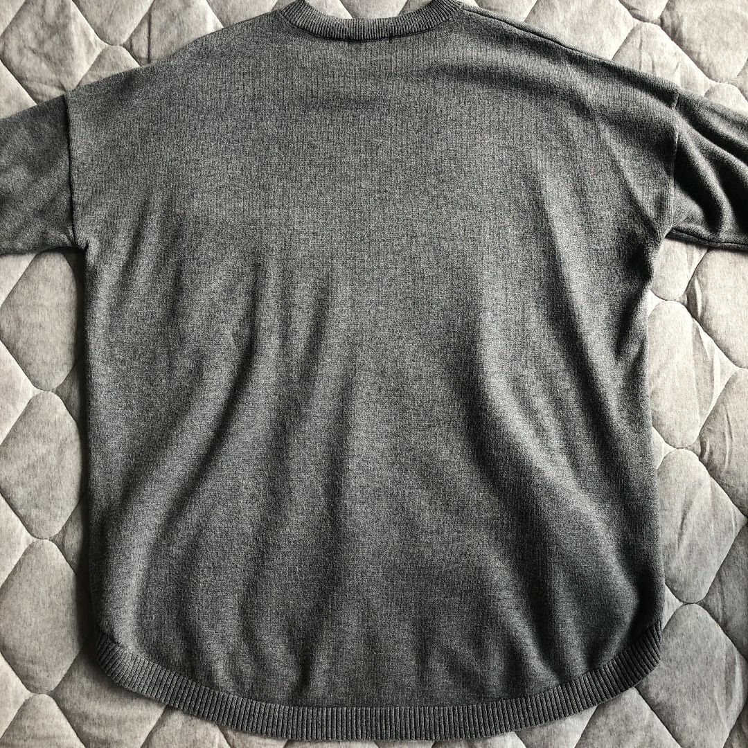STYLE DELI(スタイルデリ)のSTYLE DELI 胸ポケットしっとりニットプルオーバー レディースのトップス(ニット/セーター)の商品写真