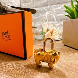 Hermes - ◇エルメス◇カデナ ライオン 1997 限定 チャーム ゴールド