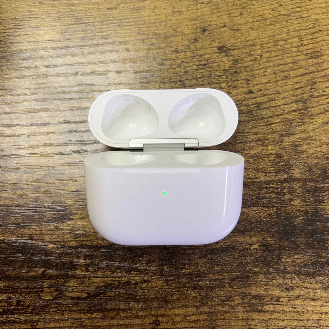 Apple Airpods 第3世代　充電ケース 2