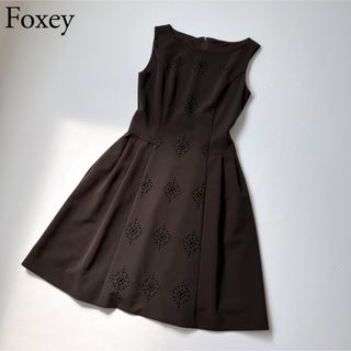 フォクシーニューヨーク(FOXEY NEW YORK)の美品　FOXEY NEWYORK フォクシー　ドレス　フレアワンピース(ひざ丈ワンピース)