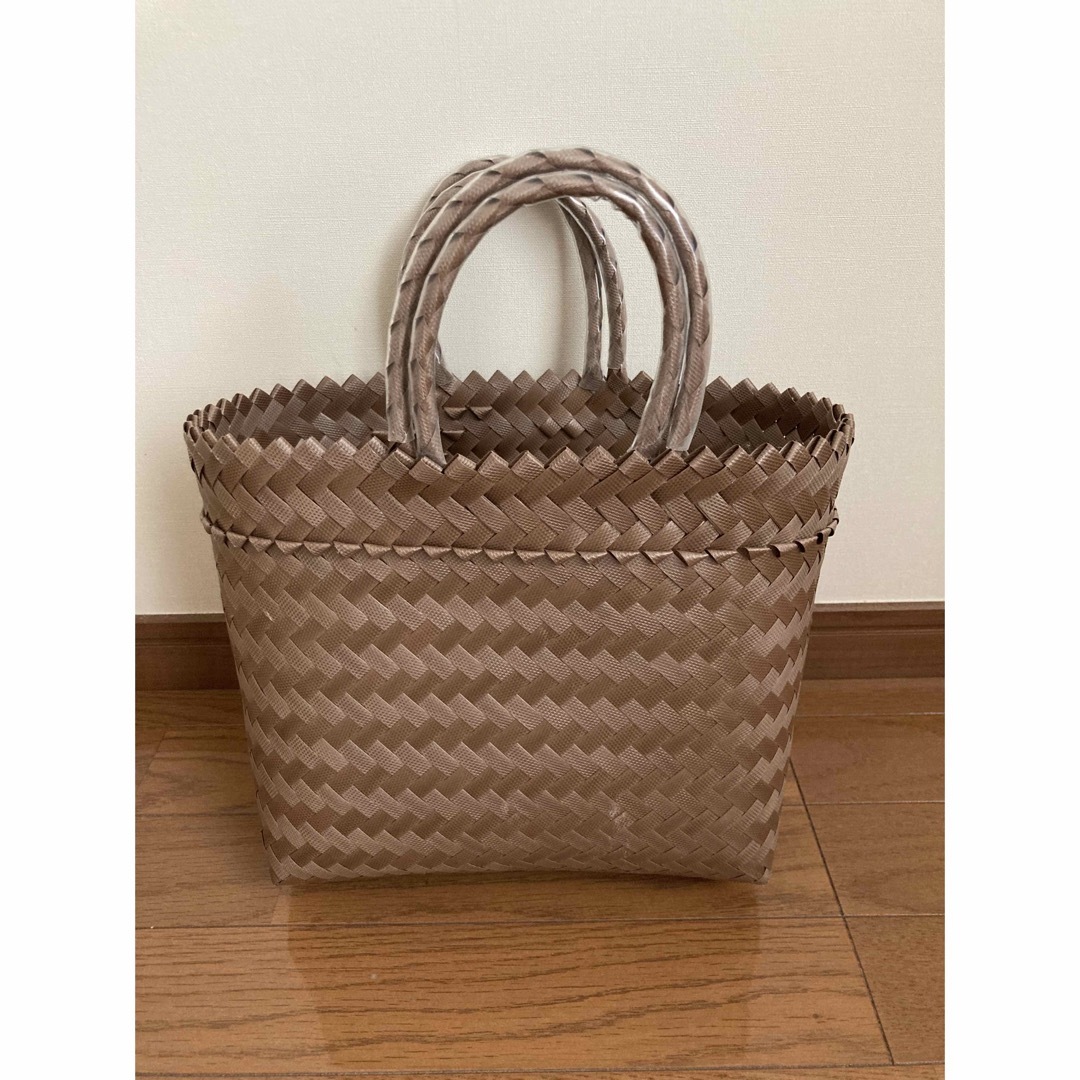 メケアリ　mekeari bag  ブラウン レディースのバッグ(かごバッグ/ストローバッグ)の商品写真