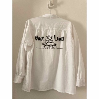 80年代　オープンカラーシャツ　チアリーダー　白　うさぎ　ビンテージ(シャツ/ブラウス(長袖/七分))