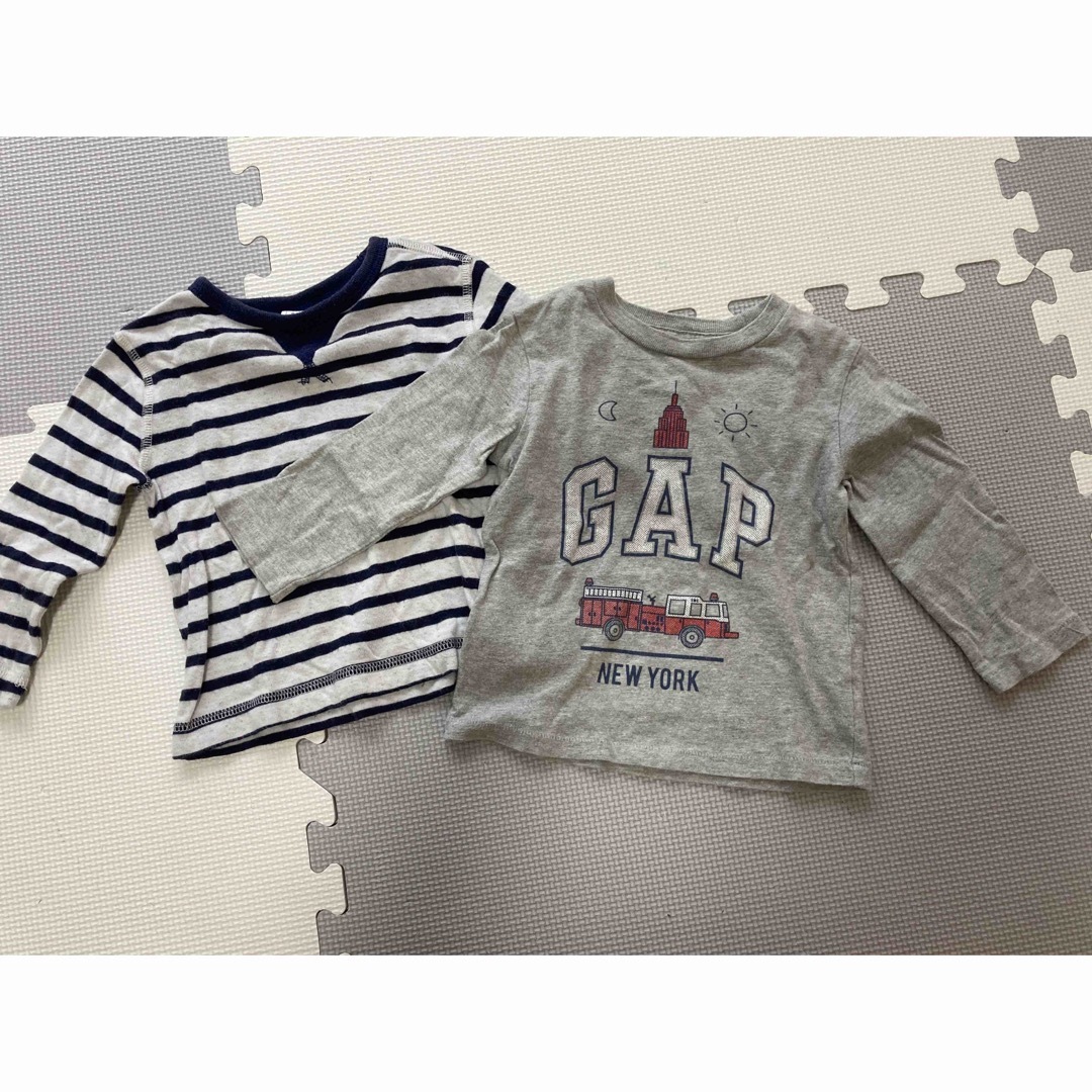 GAP(ギャップ)のGAP ロンT２枚セット80 キッズ/ベビー/マタニティのベビー服(~85cm)(Ｔシャツ)の商品写真