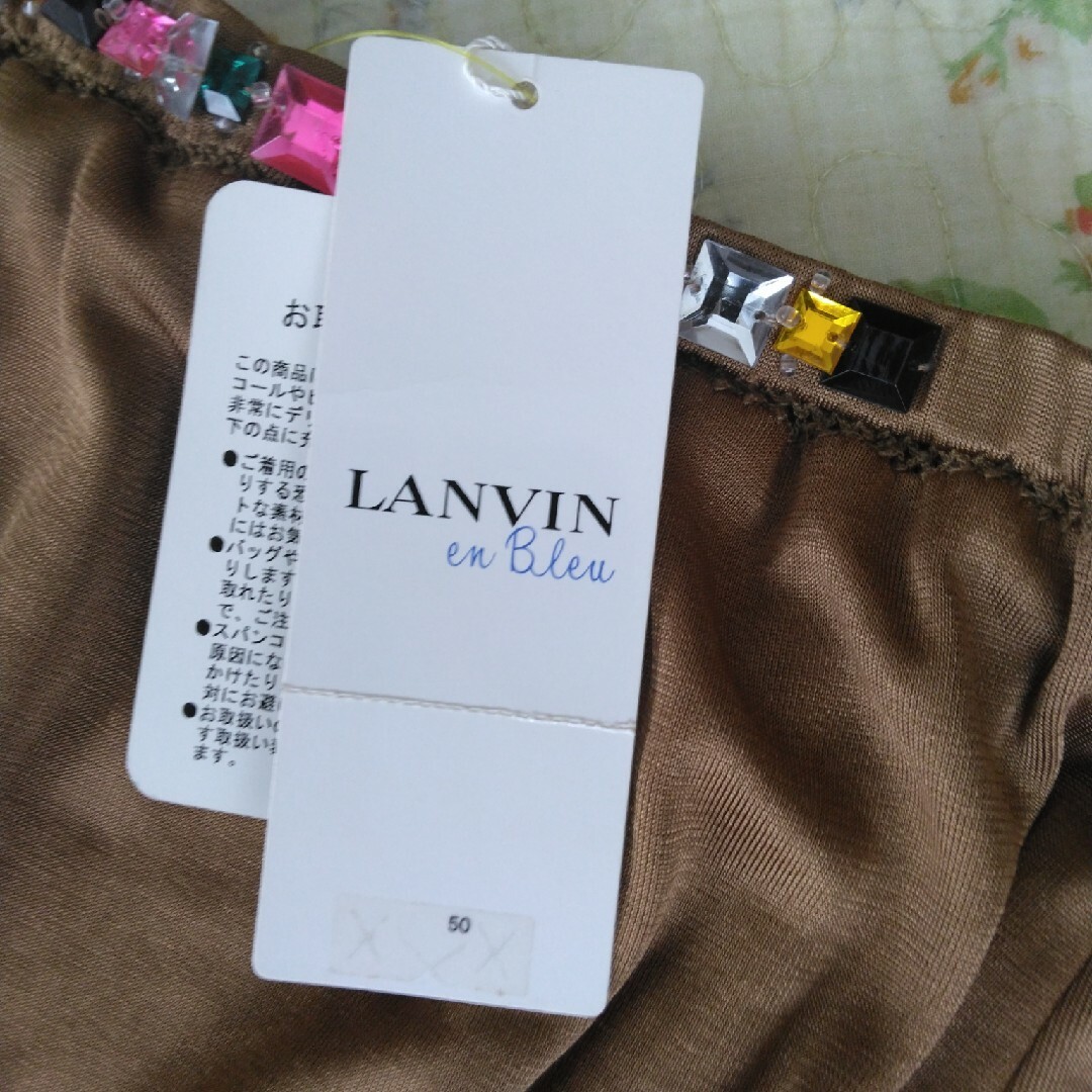 LANVIN en Bleu(ランバンオンブルー)のタグ付き！LANVIN en Bleu ビーズチューブトップ レディースのトップス(ベアトップ/チューブトップ)の商品写真