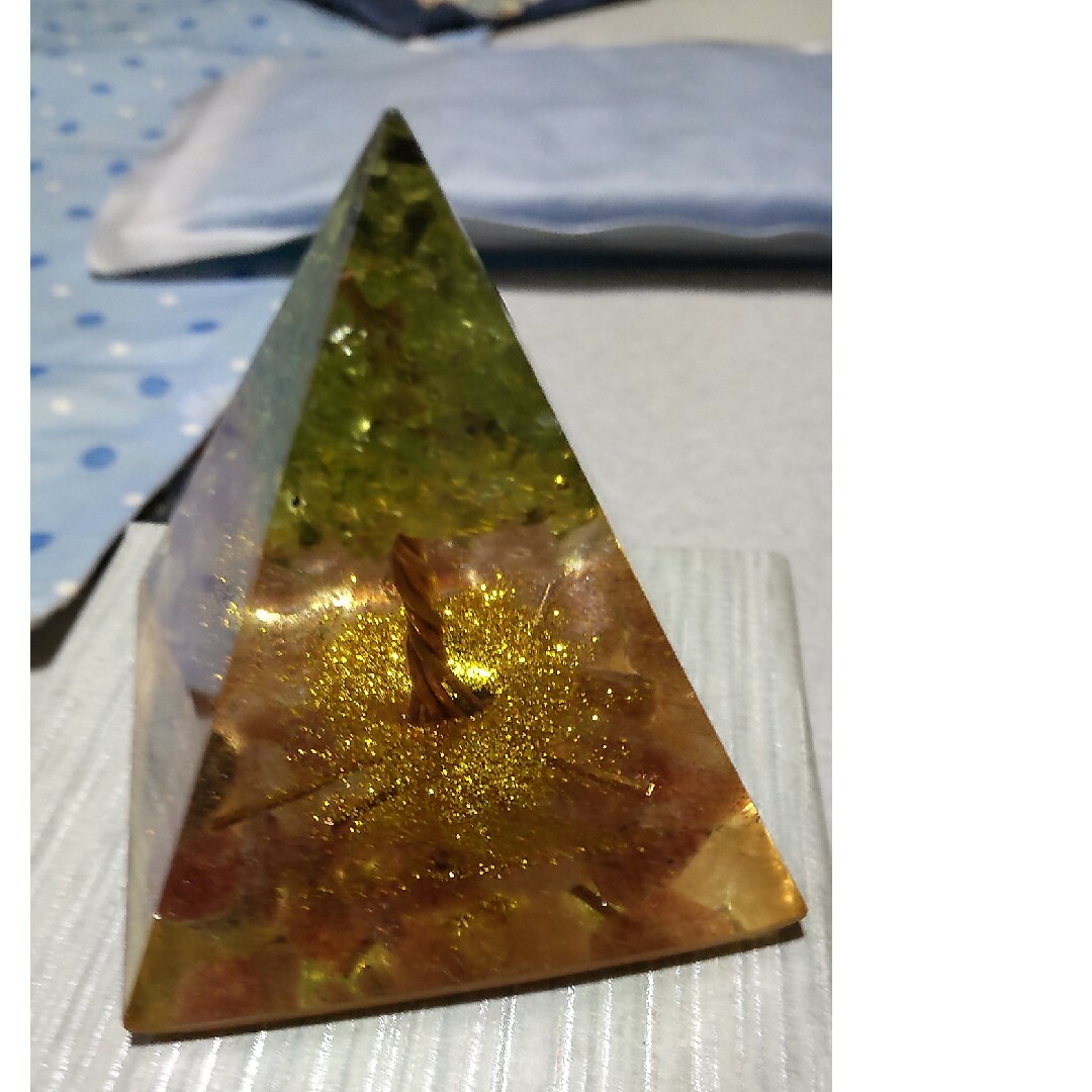 新品オルゴナイトピラミッド