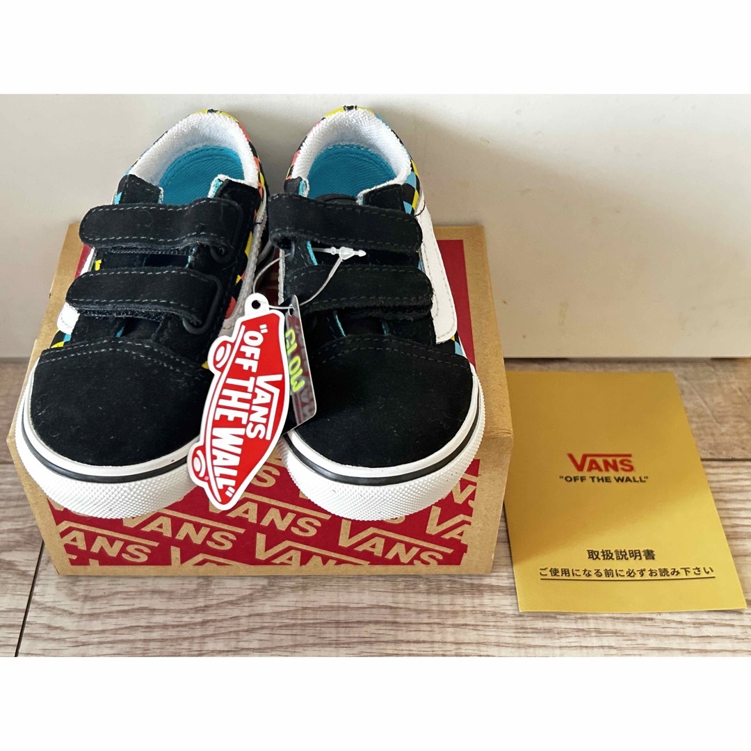 新品タグ付き　ヴァンスvans スニーカー　12cm