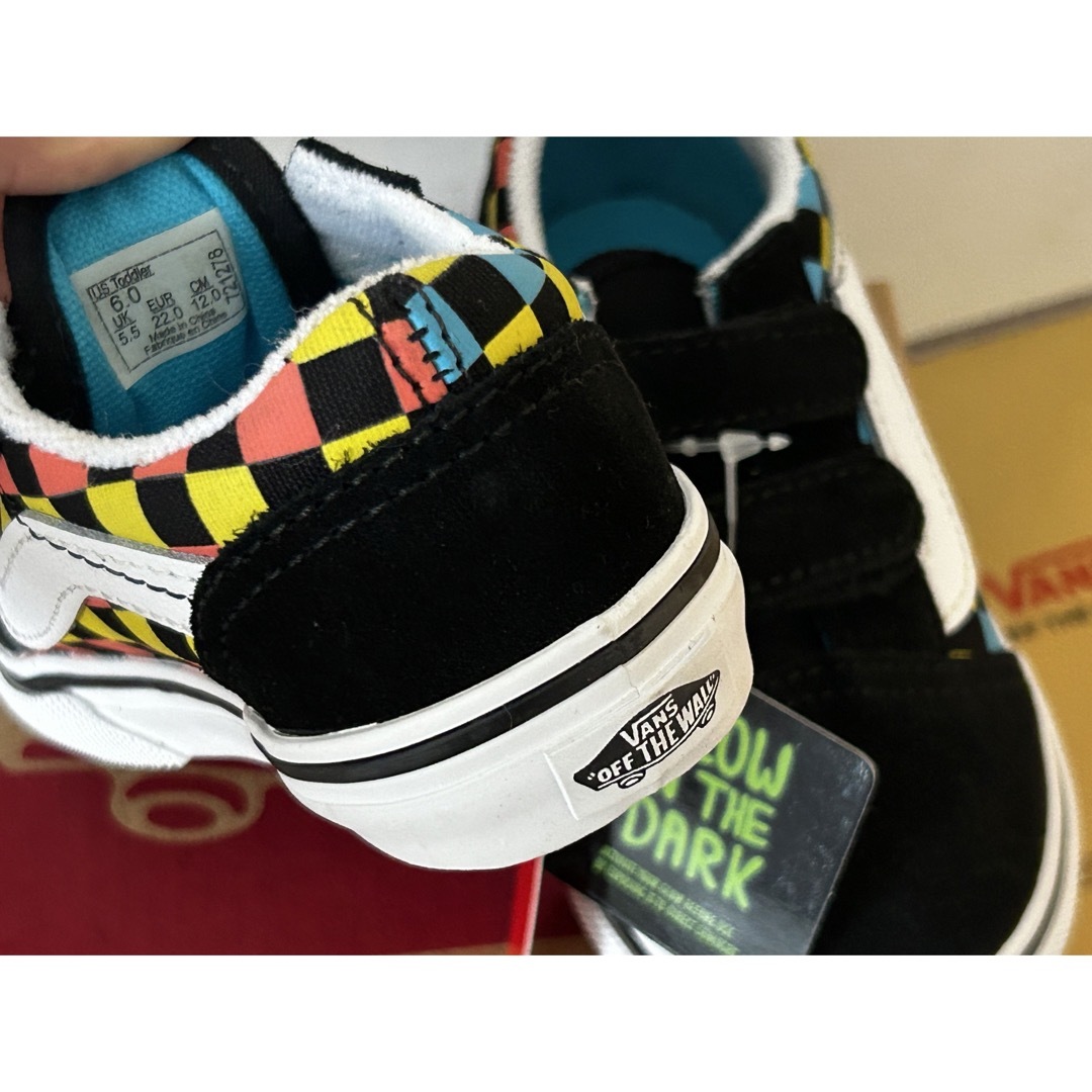 VANS(ヴァンズ)の新品タグ付き　ヴァンスvans スニーカー　12cm キッズ/ベビー/マタニティのベビー靴/シューズ(~14cm)(スリッポン)の商品写真