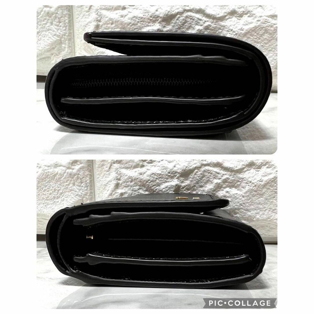 【現行品】極美品　フルラ　カメリア　M　二つ折り財布　アーチロゴ　シボ革　黒