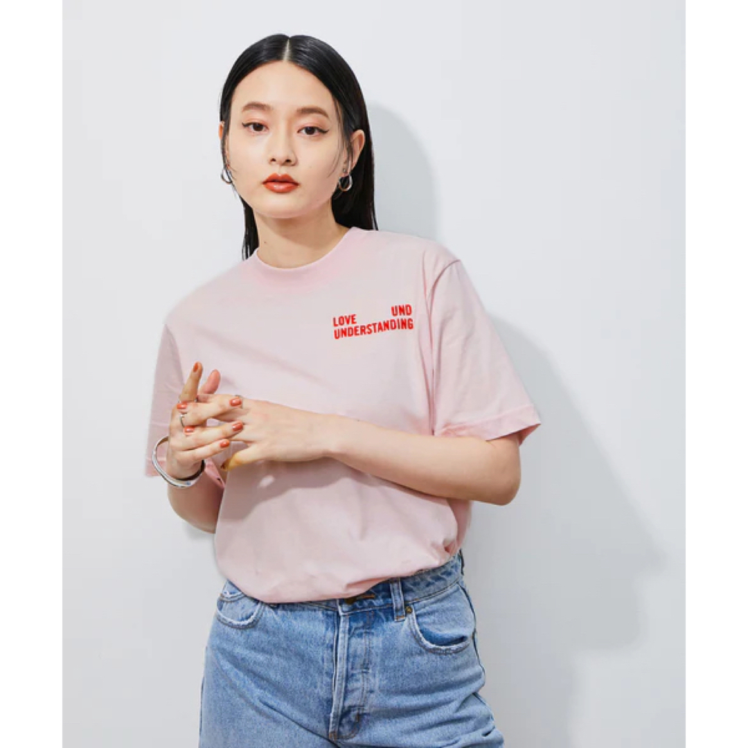 BAUM UND PFERDGARTEN(バウムウンドヘルガーデン)のBAUM UND PFERDGARTEN Love Logo TEE レディースのトップス(Tシャツ(半袖/袖なし))の商品写真