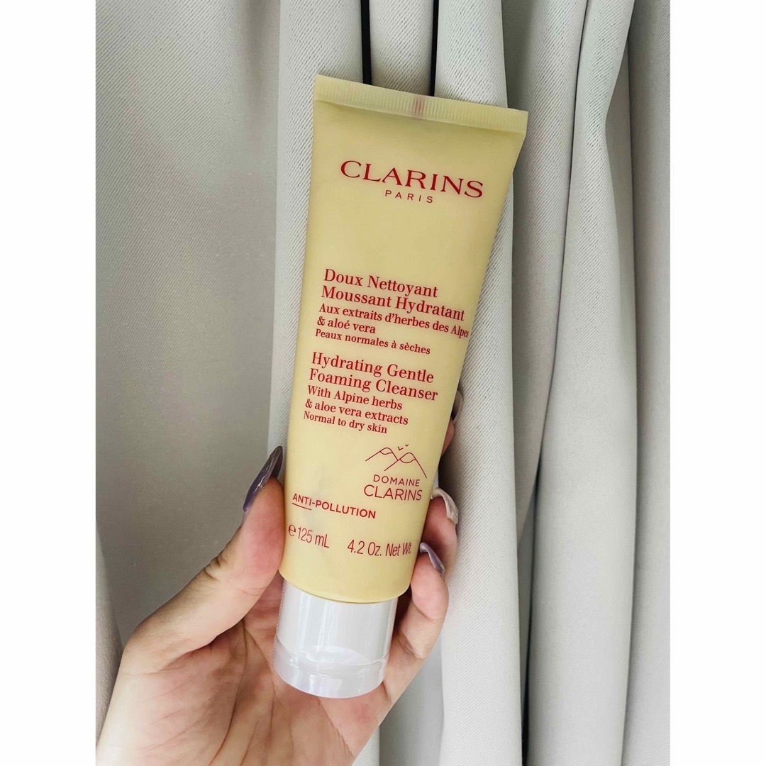 CLARINS(クラランス)の新品 クラランス ジェントル フォーミング クレンザー SP ドライ／ノーマル  コスメ/美容のスキンケア/基礎化粧品(洗顔料)の商品写真