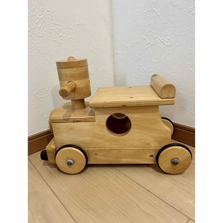 木製のおもちゃ 汽車 車(手押し車/カタカタ)
