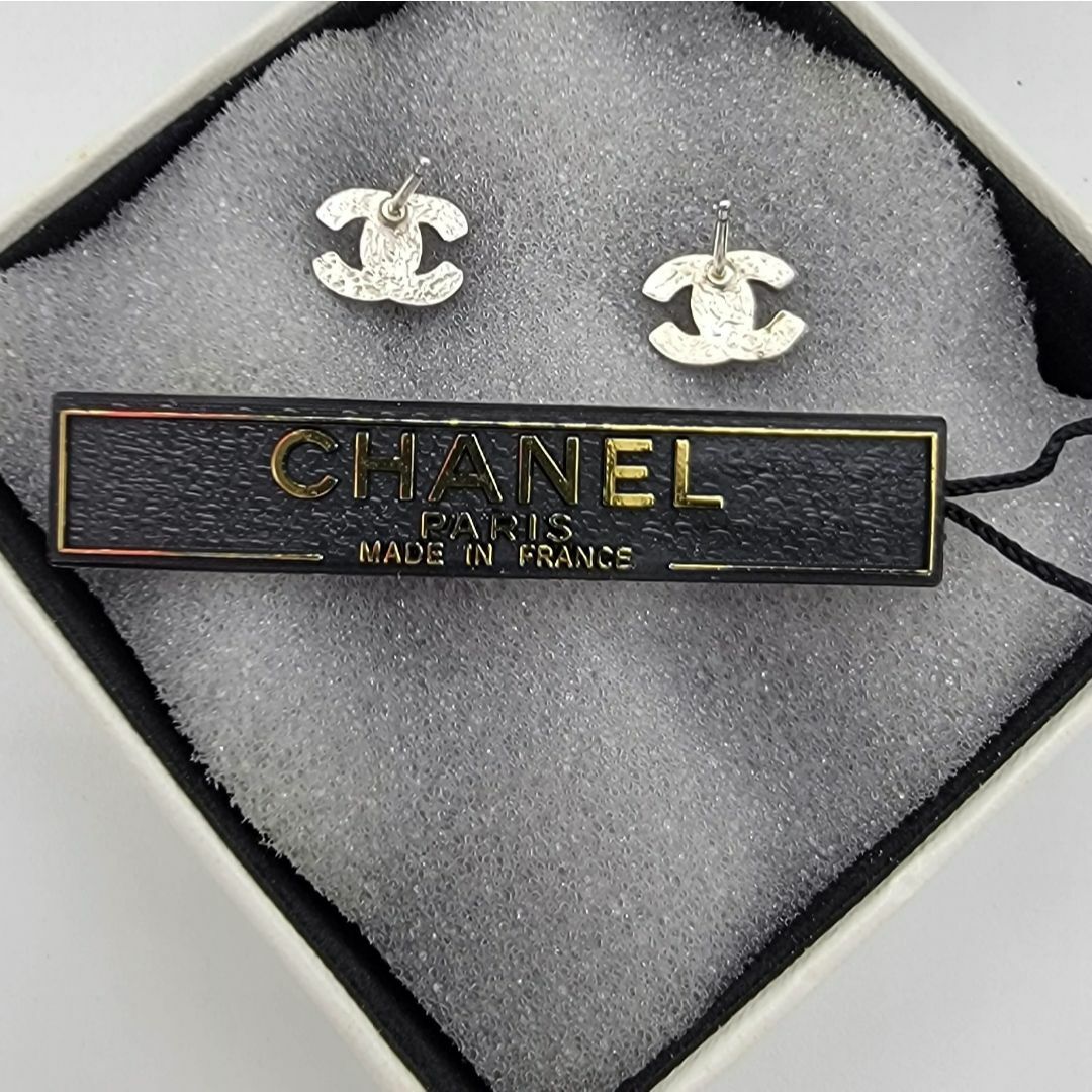 CHANEL - 確実正規品 シャネル ピアス 消毒済み 小さめの通販 by