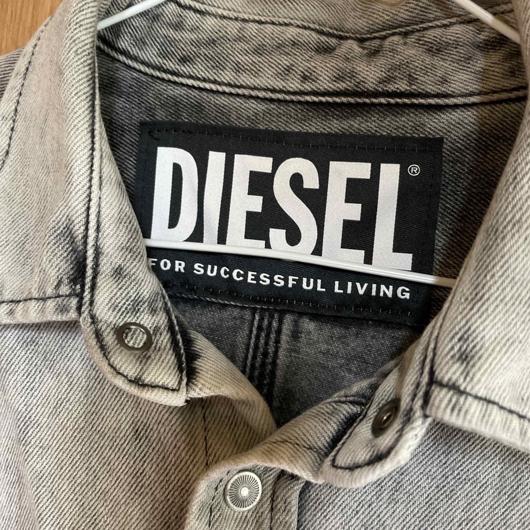 DIESEL(ディーゼル)のDIESEL デニムシャツ メンズのジャケット/アウター(Gジャン/デニムジャケット)の商品写真