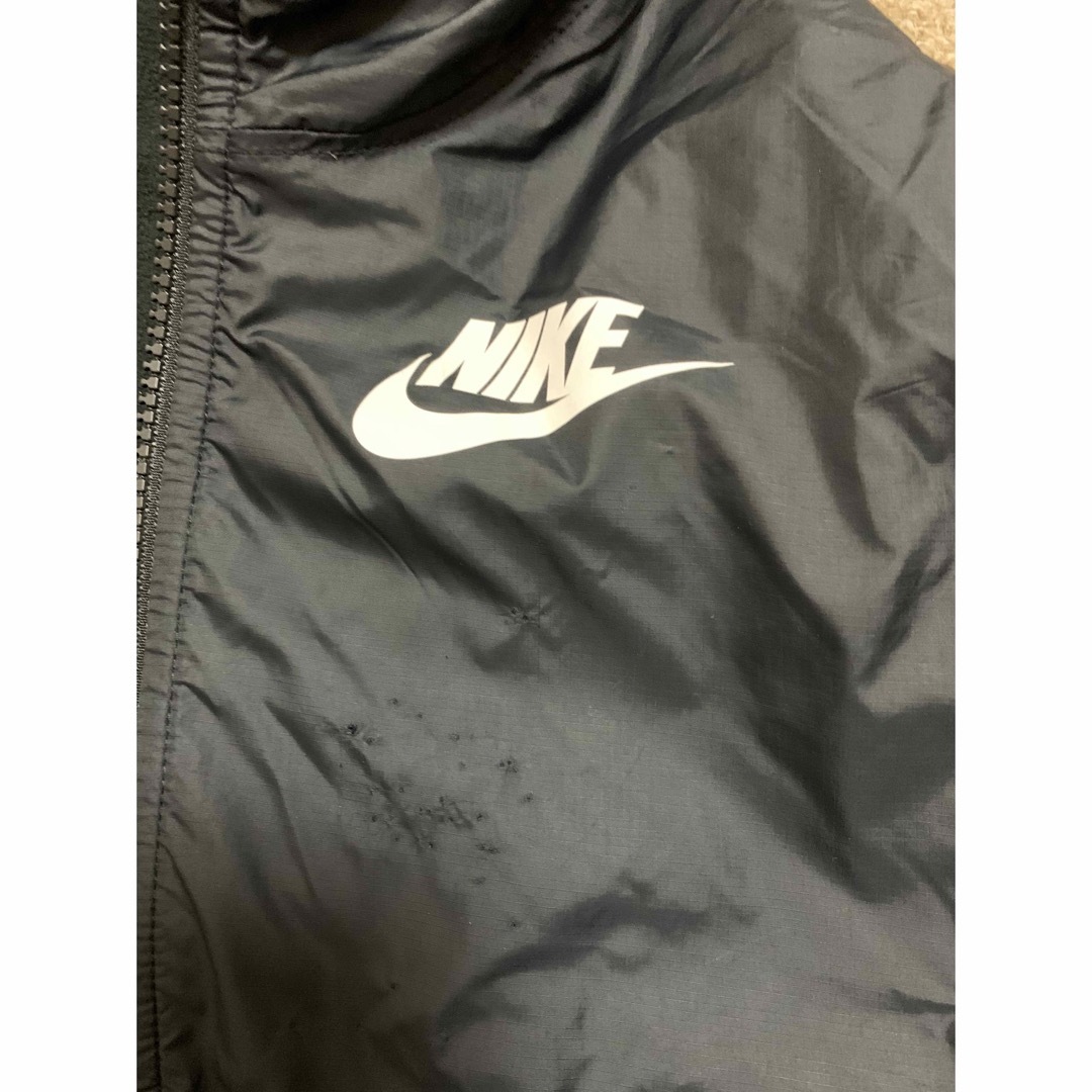 NIKE(ナイキ)のNIKE アウター 150 キッズ/ベビー/マタニティのキッズ服男の子用(90cm~)(ジャケット/上着)の商品写真