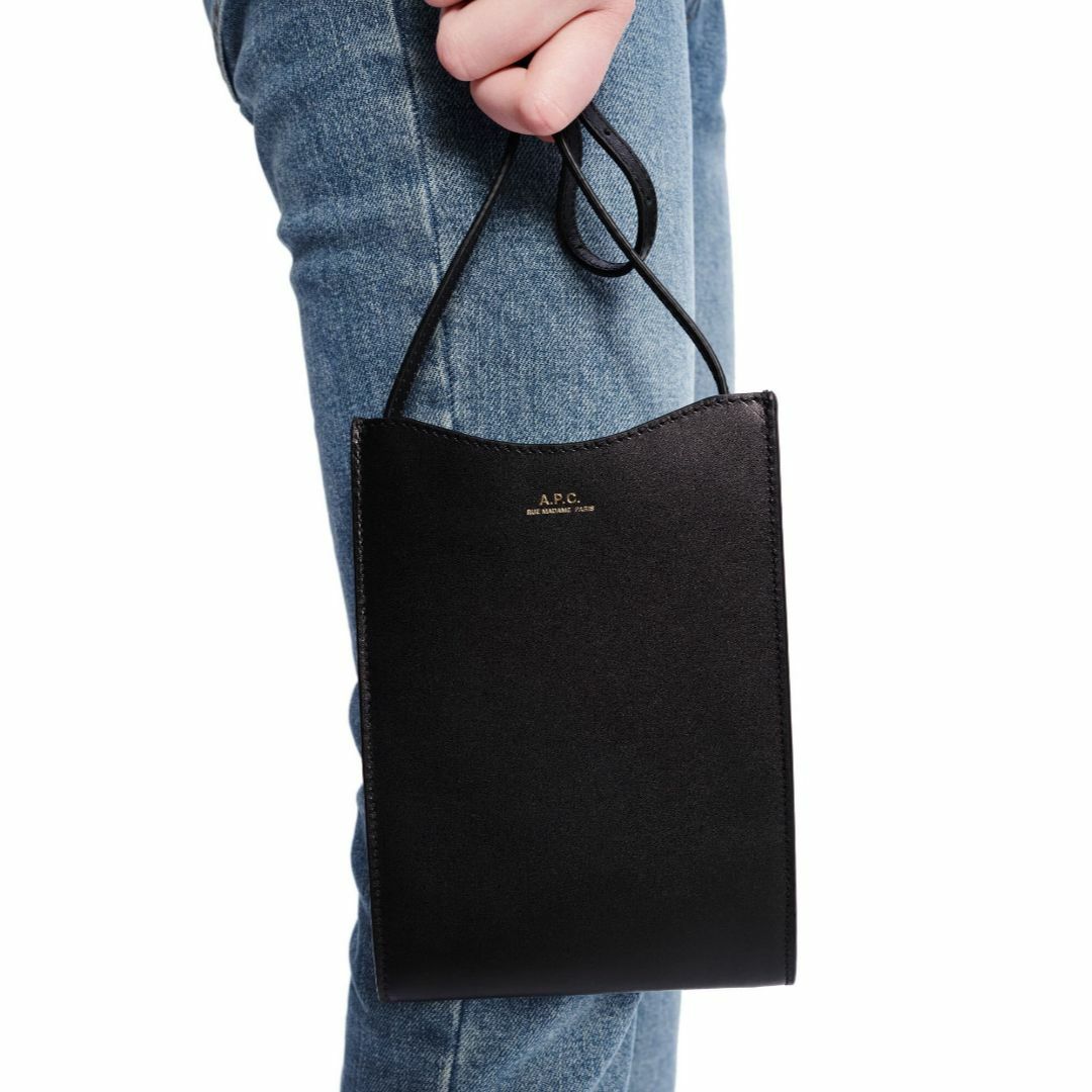 A.P.C(アーペーセー)のAPC jamie neck pouch ショルダーバッグ black メンズのバッグ(メッセンジャーバッグ)の商品写真